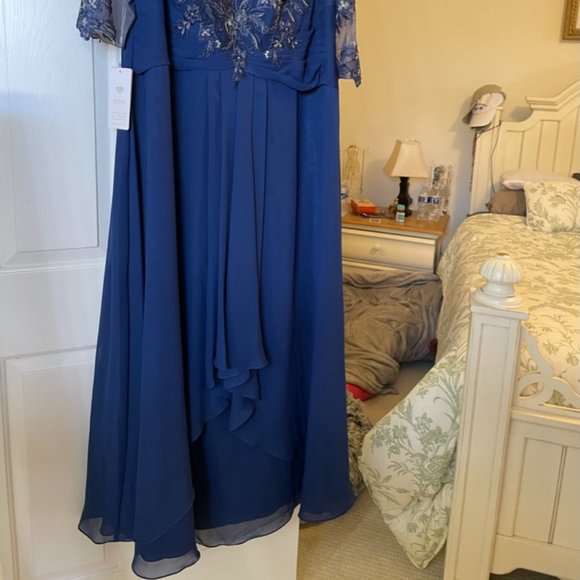 JJs House | Dresses | Plus Size Formal Gown Jjs House Navy Blue | Poshmark